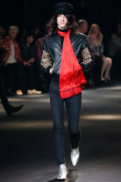 Look 74